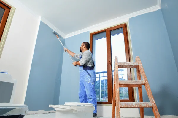 When Should You Hire a Professional Painter?