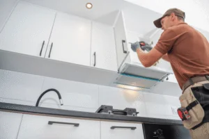 What Homeowners in South Shore Should Expect to Pay for Kitchen Cabinet Refinishing
